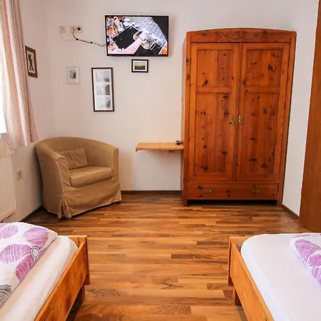 Haus Kinspergher 아파트 인스브루크