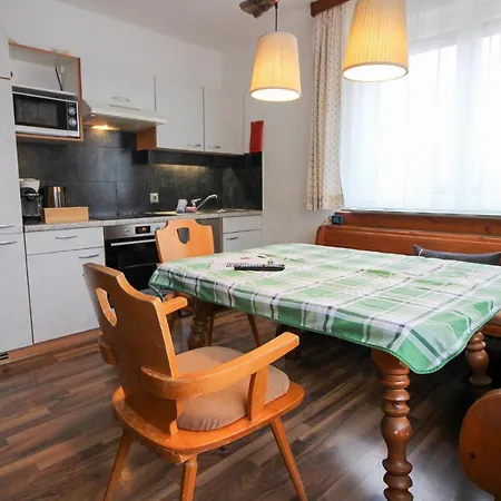 Haus Kinspergher 아파트 인스브루크